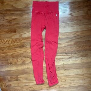 Women's Red High-Waisted Leggings